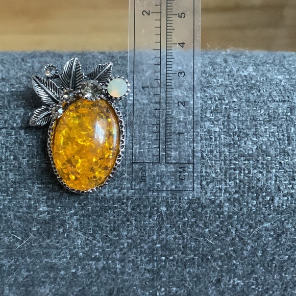Amber brooch - Picture 6 of 7
